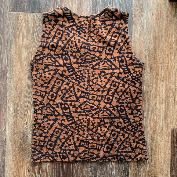 DONATED Spa by Chico’s funky print top - Picture 4 of 5